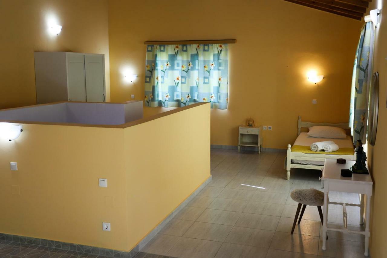 George'S Sweet N' Cozy Maisonette In Ipsos Corfu Eksteriør billede