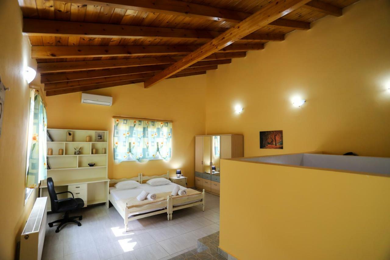 George'S Sweet N' Cozy Maisonette In Ipsos Corfu Eksteriør billede