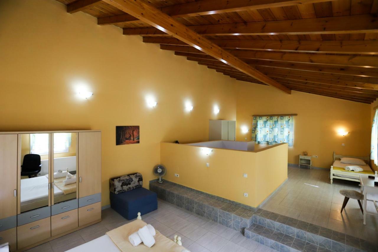 George'S Sweet N' Cozy Maisonette In Ipsos Corfu Eksteriør billede