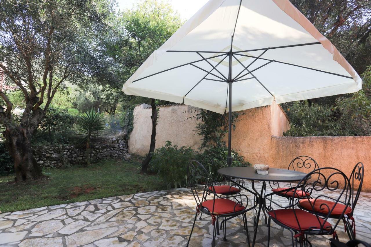 George'S Sweet N' Cozy Maisonette In Ipsos Corfu Eksteriør billede